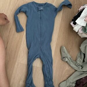 Lovedbaby footie onesie 9-12m